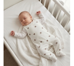 Śpiochy niemowlęce rozpinane w kroku